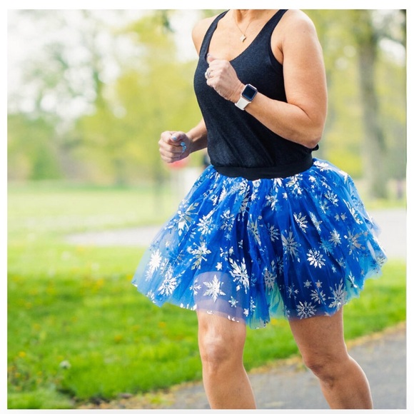 NWOT Gone For A Run Runners Printed Tutu - Snow Princess - Picture 3 of 9